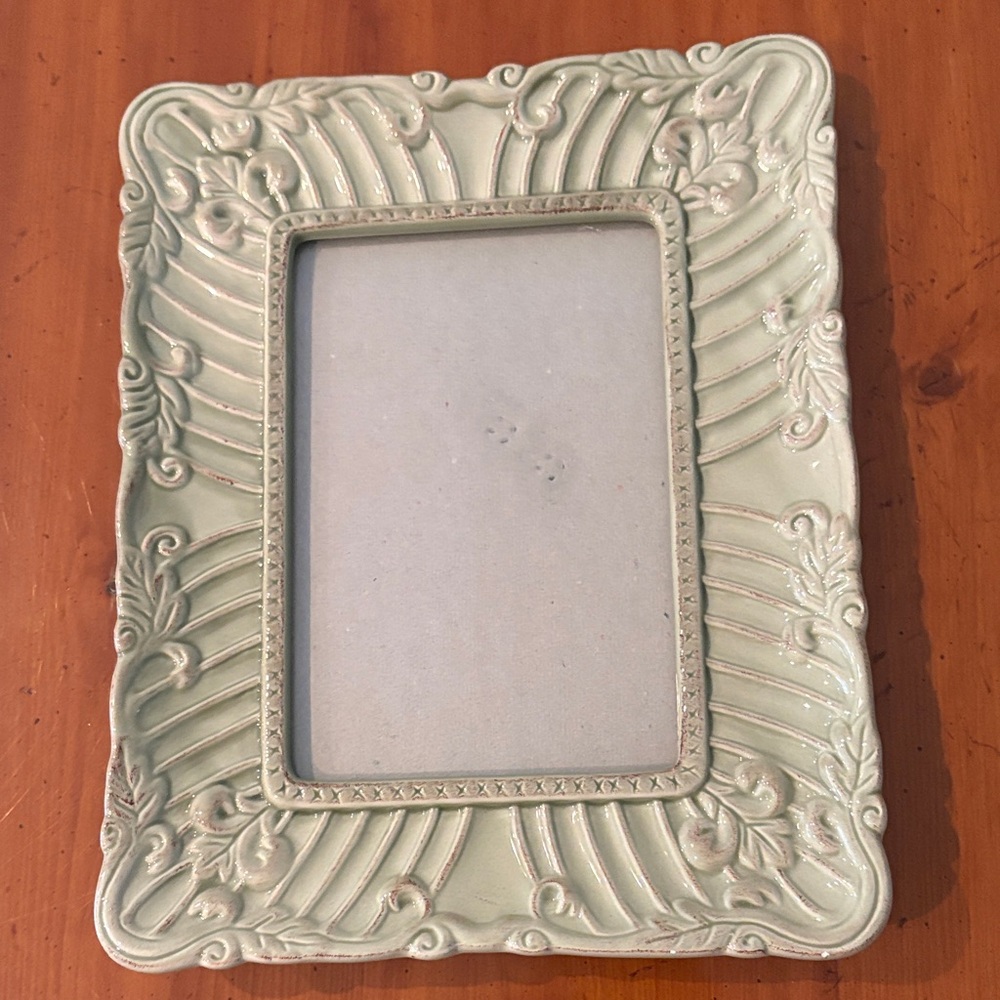Elegant Green Ornate Picture Frame